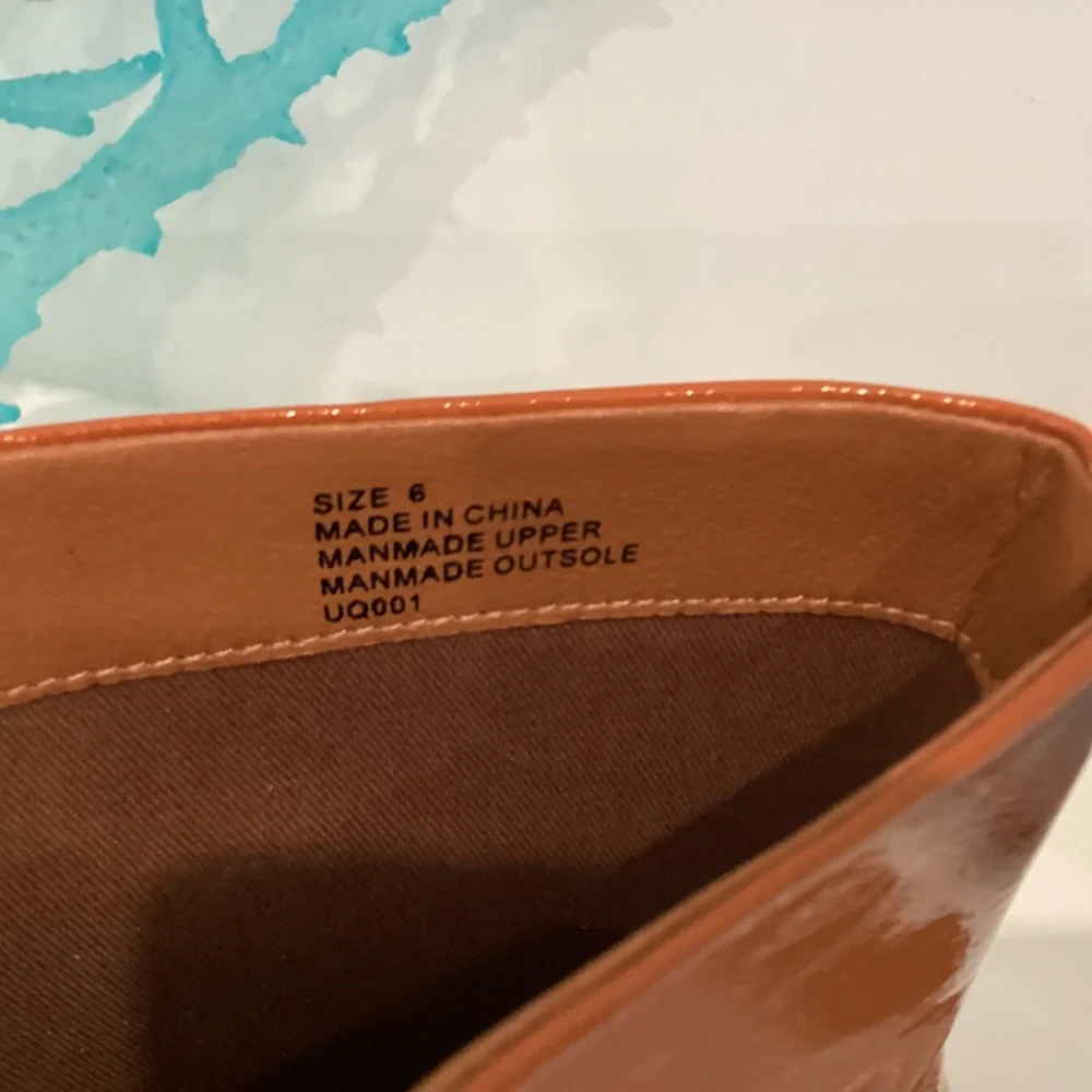 Sbicca ankle bootie